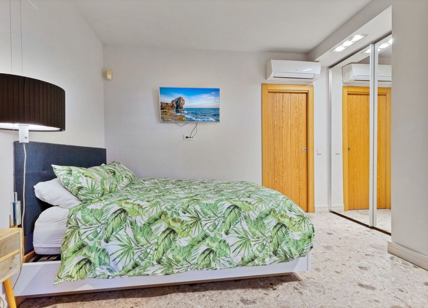 Resale - House - Detached Villa - Benalmádena - Benalmadena Centro