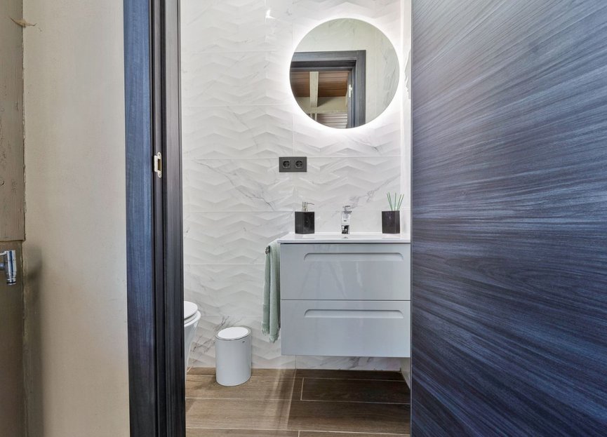 Resale - House - Detached Villa - Benalmádena - Benalmadena Centro