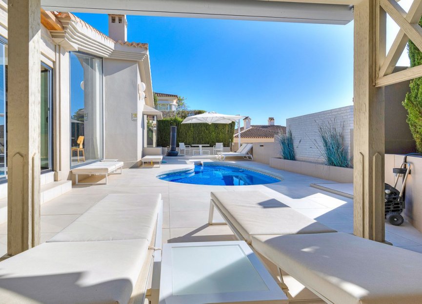 Resale - House - Detached Villa - Benalmádena - Benalmadena Centro