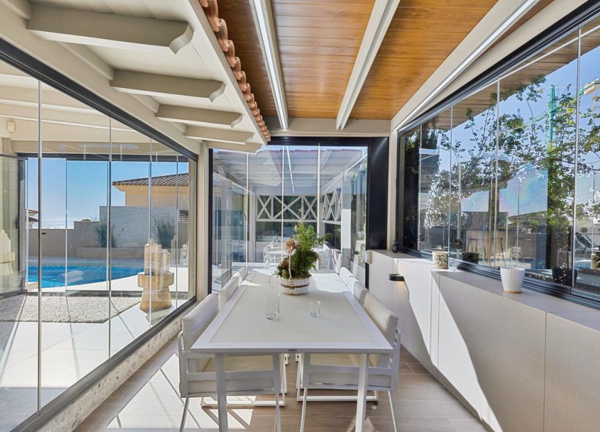 Resale - House - Detached Villa - Benalmádena - Benalmadena Centro