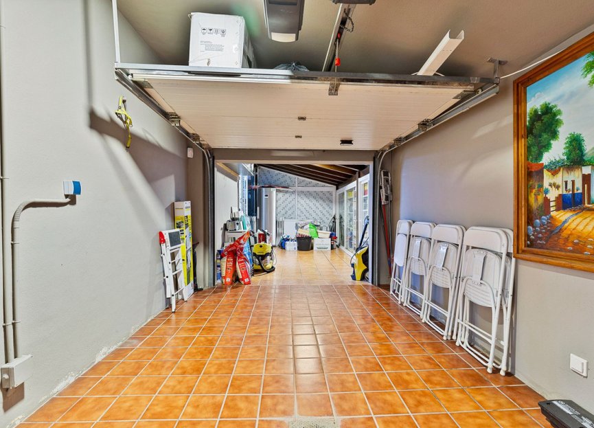 Resale - House - Detached Villa - Benalmádena - Benalmadena Centro