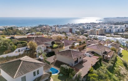 Resale - House - Detached Villa - Benalmádena - Benalmadena Centro