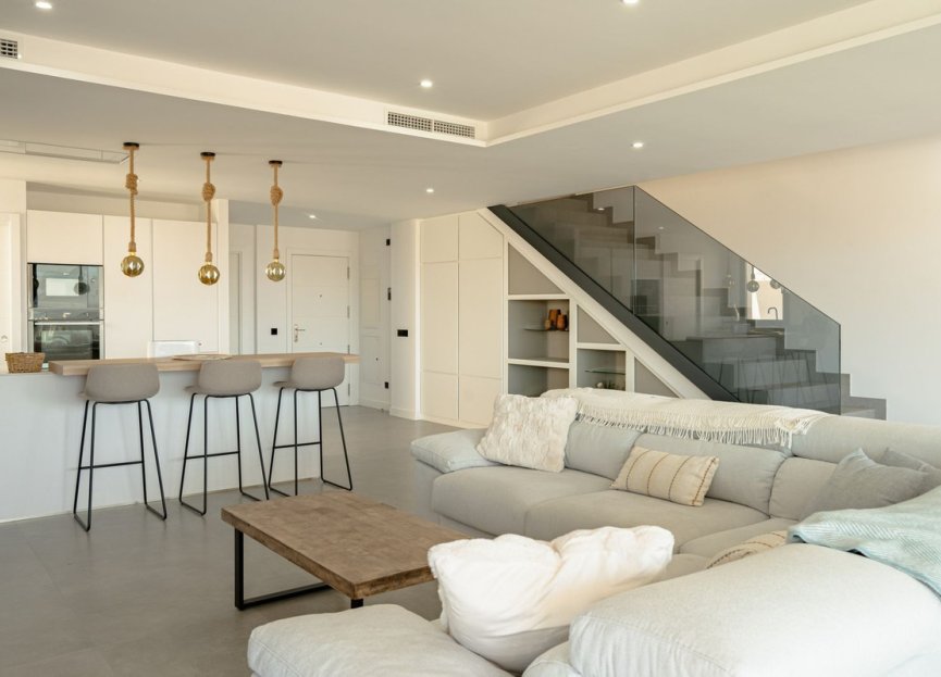 Resale - Apartment - Penthouse - Estepona - Estepona Centro