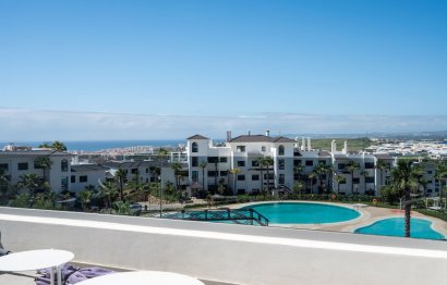 Resale - Apartment - Penthouse - Estepona - Estepona Centro