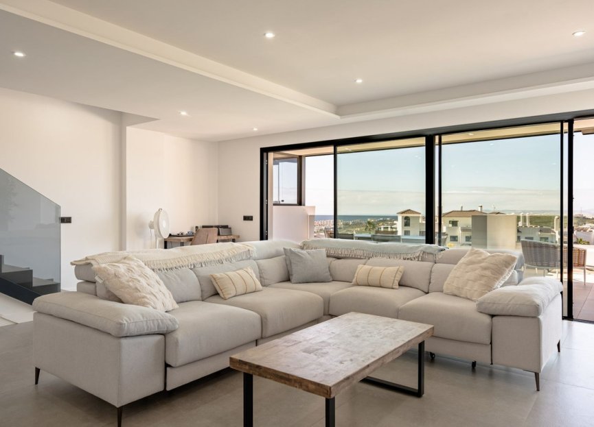 Resale - Apartment - Penthouse - Estepona - Estepona Centro