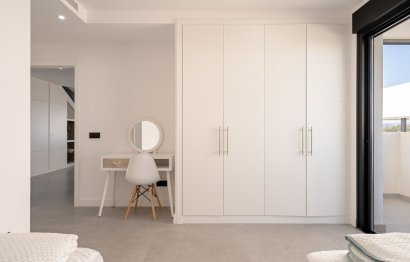 Resale - Apartment - Penthouse - Estepona - Estepona Centro