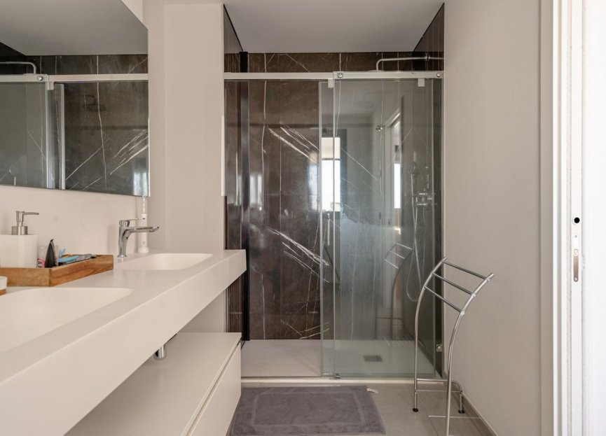 Resale - Apartment - Penthouse - Estepona - Estepona Centro