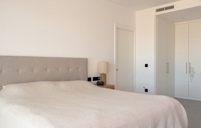 Resale - Apartment - Penthouse - Estepona - Estepona Centro