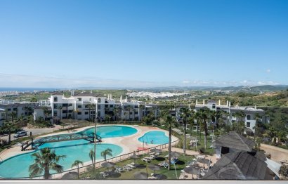 Resale - Apartment - Penthouse - Estepona - Estepona Centro
