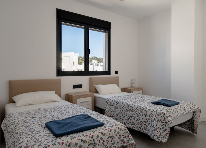 Resale - Apartment - Penthouse - Estepona - Estepona Centro