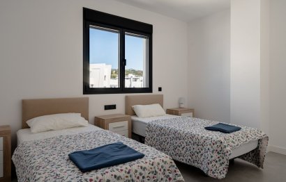 Resale - Apartment - Penthouse - Estepona - Estepona Centro