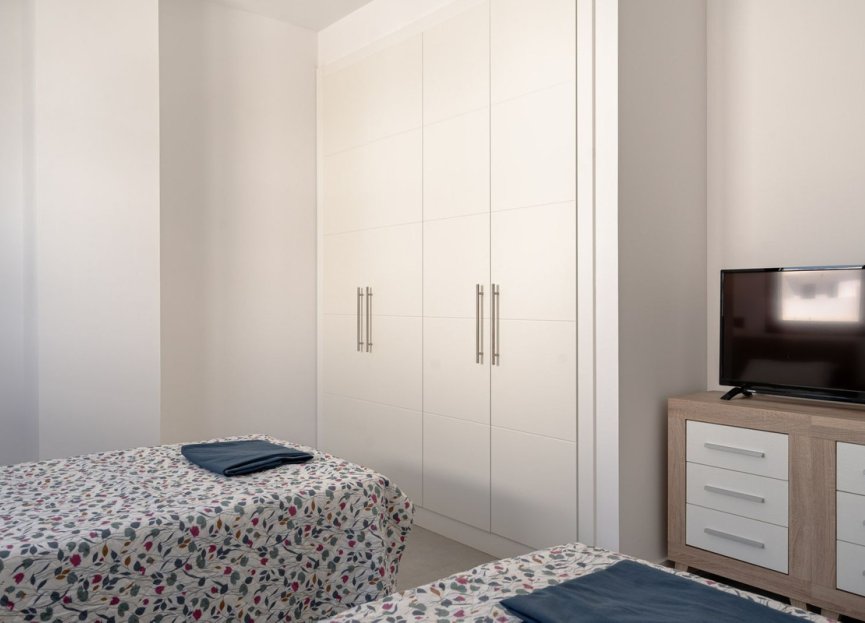 Resale - Apartment - Penthouse - Estepona - Estepona Centro