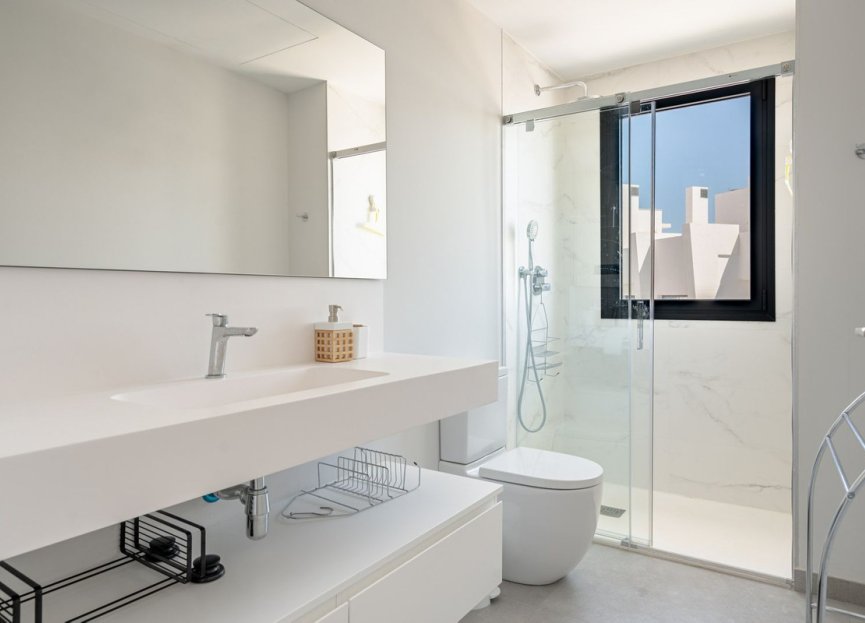 Resale - Apartment - Penthouse - Estepona - Estepona Centro