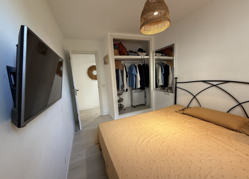 Resale - Apartment - Middle Floor Apartment - Estepona - Estepona Centro