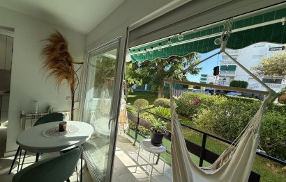 Resale - Apartment - Middle Floor Apartment - Estepona - Estepona Centro