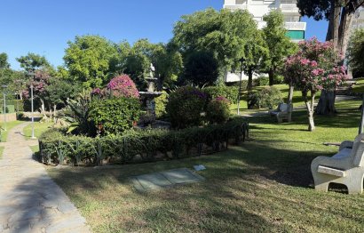 Resale - Apartment - Middle Floor Apartment - Estepona - Estepona Centro