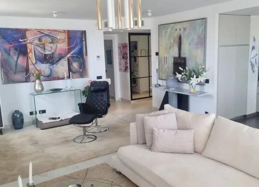 Resale - Apartment - Penthouse - Estepona - Estepona Centro