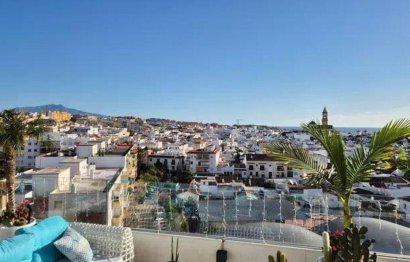 Resale - Apartment - Penthouse - Estepona - Estepona Centro