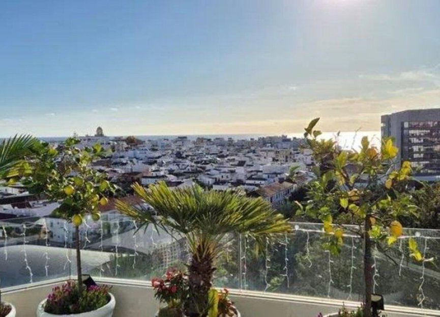Resale - Apartment - Penthouse - Estepona - Estepona Centro