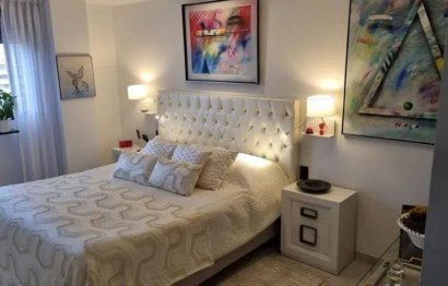 Resale - Apartment - Penthouse - Estepona - Estepona Centro