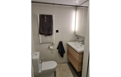 Resale - Apartment - Penthouse - Estepona - Estepona Centro