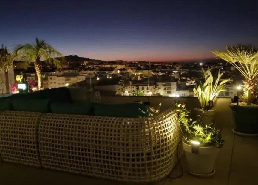 Resale - Apartment - Penthouse - Estepona - Estepona Centro