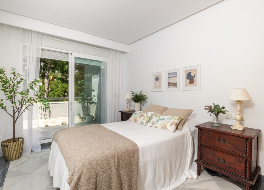 Resale - Apartment - Middle Floor Apartment - Marbella - Marbella Centro