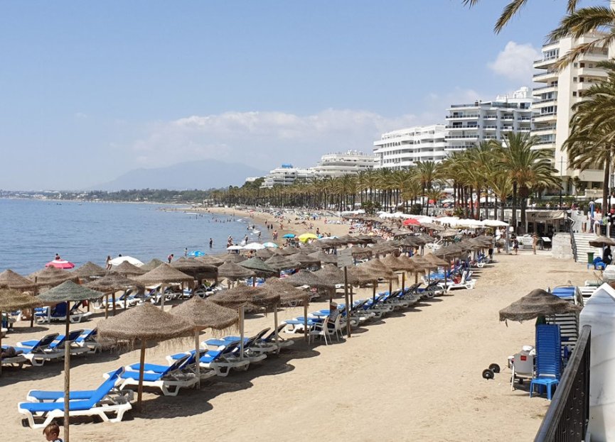 Resale - Apartment - Middle Floor Apartment - Marbella - Marbella Centro