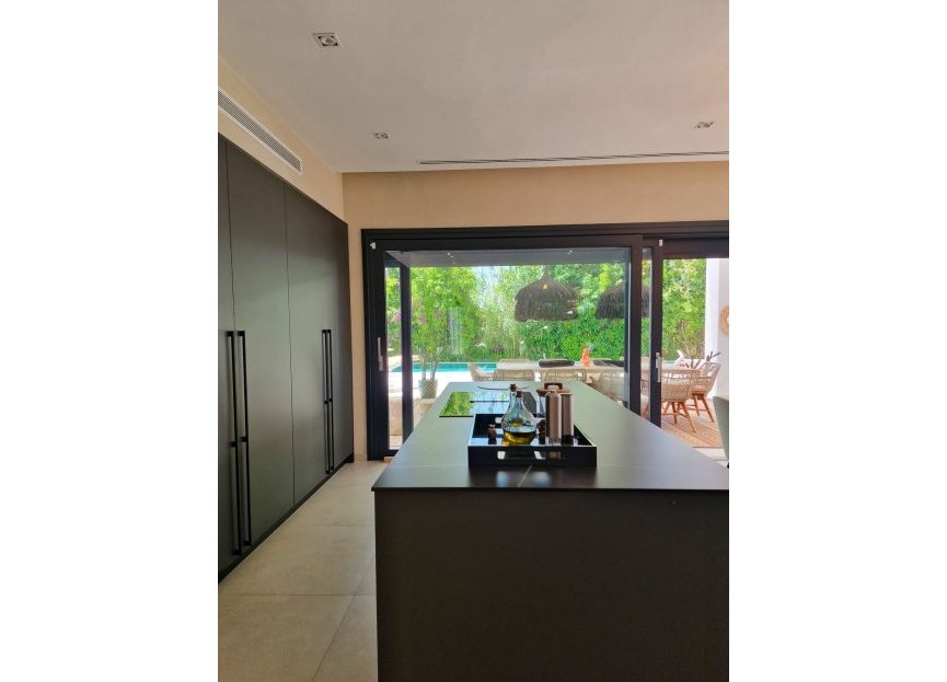 Resale - House - Detached Villa - Marbella - Marbella Centro