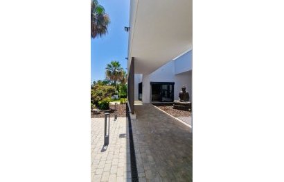 Resale - House - Detached Villa - Marbella - Marbella Centro