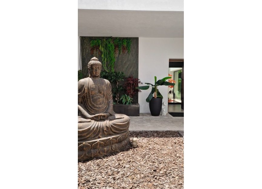 Resale - House - Detached Villa - Marbella - Marbella Centro