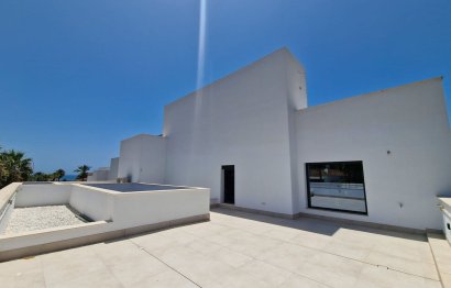 Resale - House - Detached Villa - Marbella - Marbella Centro