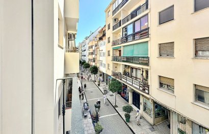 Resale - Apartment - Middle Floor Apartment - Estepona - Estepona Centro