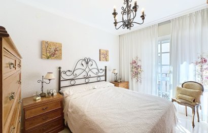 Resale - Apartment - Middle Floor Apartment - Estepona - Estepona Centro