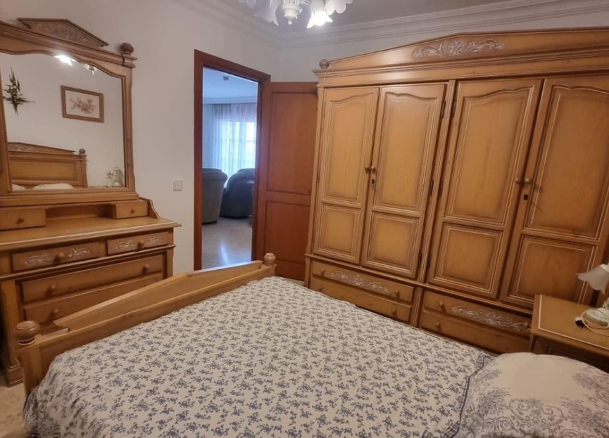 Resale - Apartment - Top Floor Apartment - Estepona - Estepona Centro