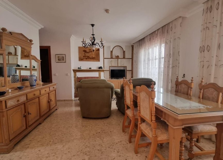 Resale - Apartment - Top Floor Apartment - Estepona - Estepona Centro