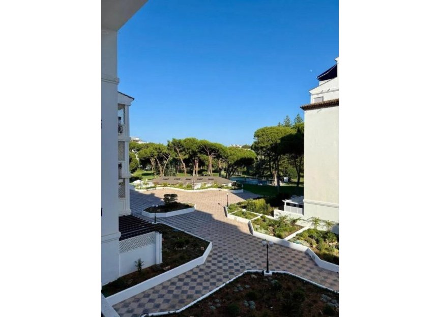 Resale - Apartment - Middle Floor Apartment - Marbella - Puerto Banús