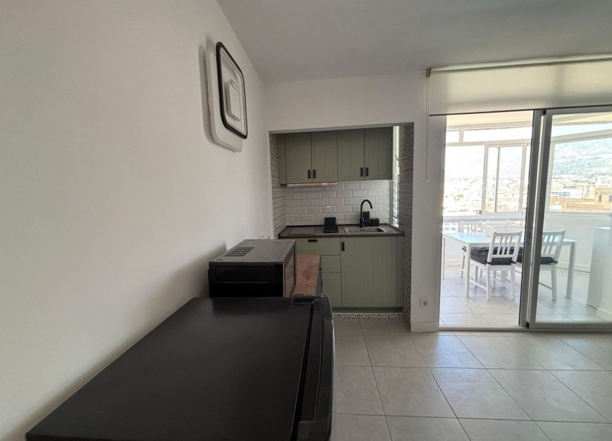 Resale - Apartment - Middle Floor Apartment - Fuengirola - Fuengirola Centro