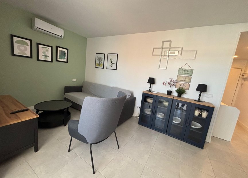 Resale - Apartment - Middle Floor Apartment - Fuengirola - Fuengirola Centro