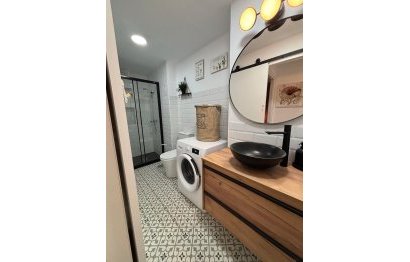 Resale - Apartment - Middle Floor Apartment - Fuengirola - Fuengirola Centro