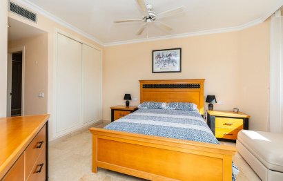 Resale - Apartment - Middle Floor Apartment - Estepona - Bel Air