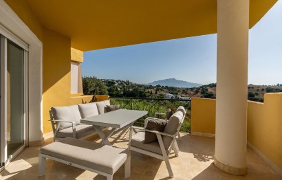 Resale - Apartment - Middle Floor Apartment - Estepona - Bel Air