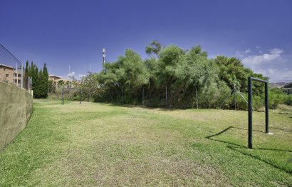 Resale - Apartment - Middle Floor Apartment - Estepona - Bel Air