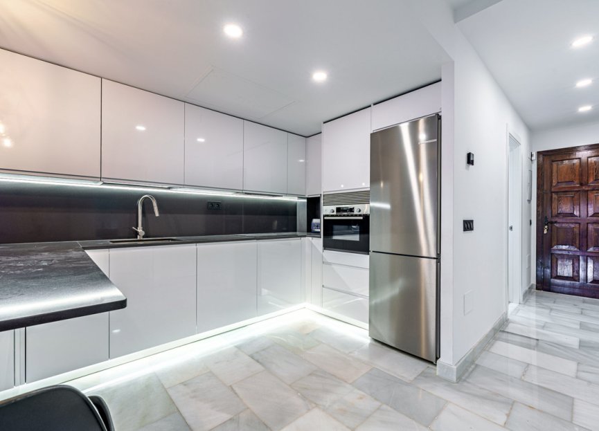 Resale - Ground floor apartment - Marbella - Sierra Blanca