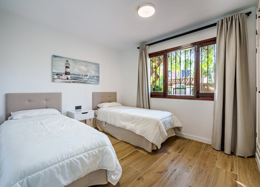 Resale - Ground floor apartment - Marbella - Sierra Blanca