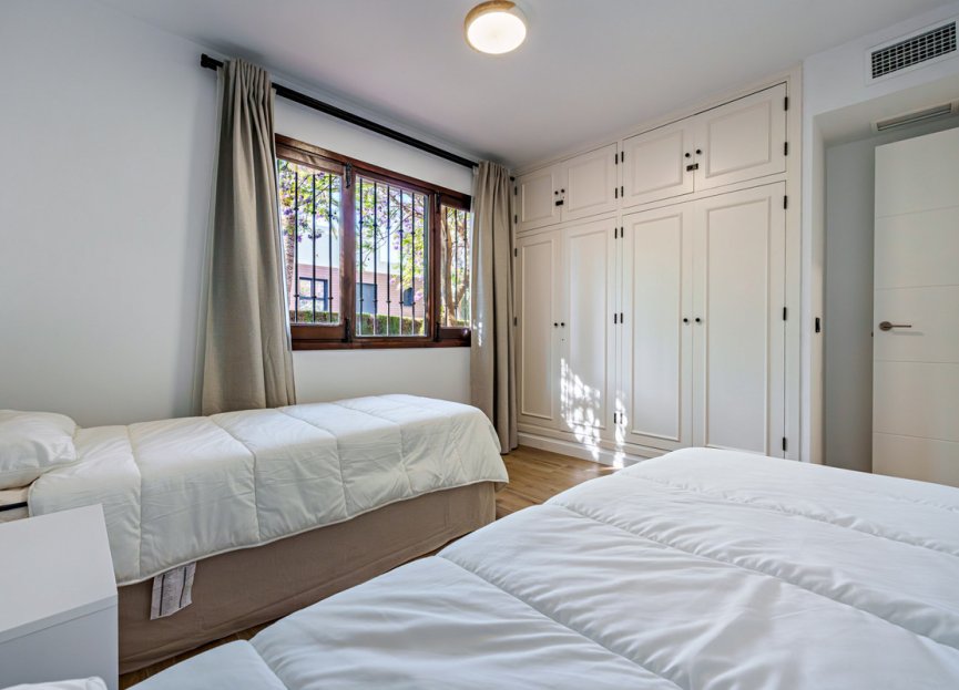 Resale - Ground floor apartment - Marbella - Sierra Blanca