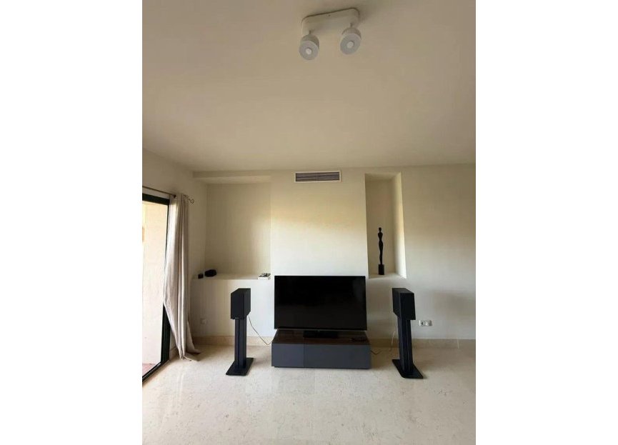 Reventa - Apartment - Middle Floor Apartment - Benahavís - Benahavís Centro