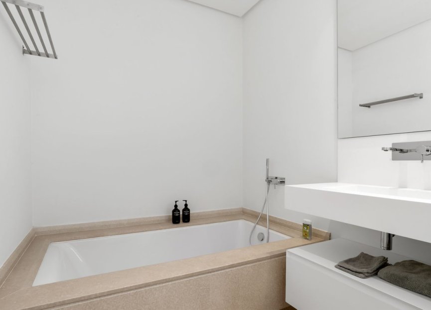 Resale - Apartment - Penthouse - Benahavís - Benahavís Centro