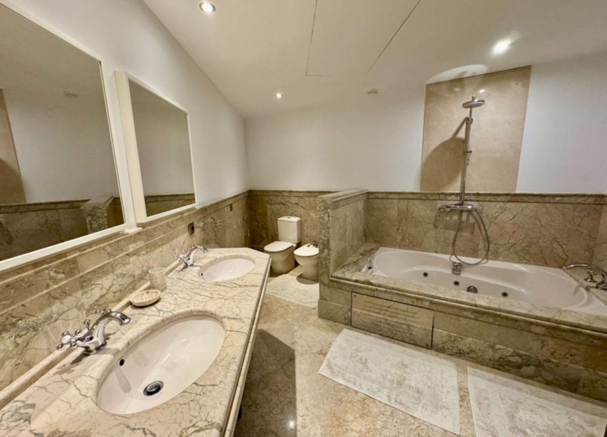 Resale - Ground floor apartment - Marbella - San Pedro De Alcantara