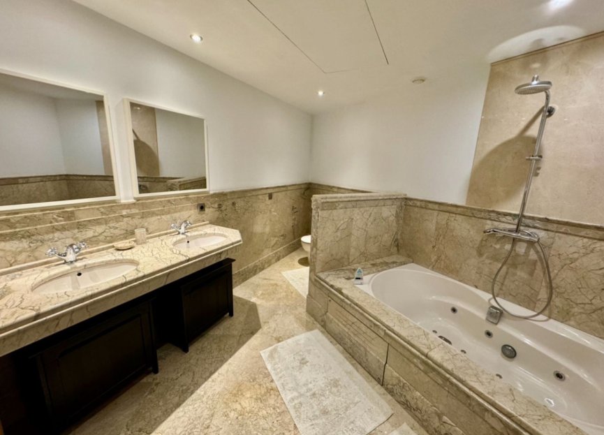 Resale - Ground floor apartment - Marbella - San Pedro De Alcantara